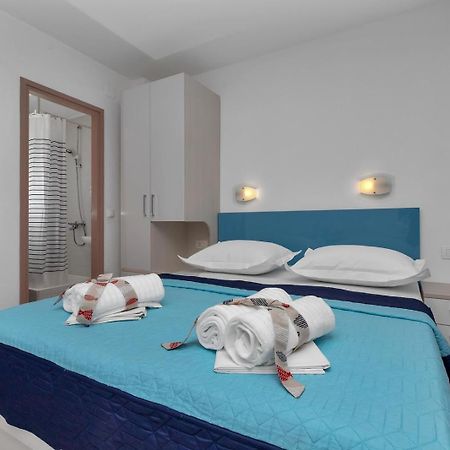 Apartments Ratko Tučepi Quarto foto