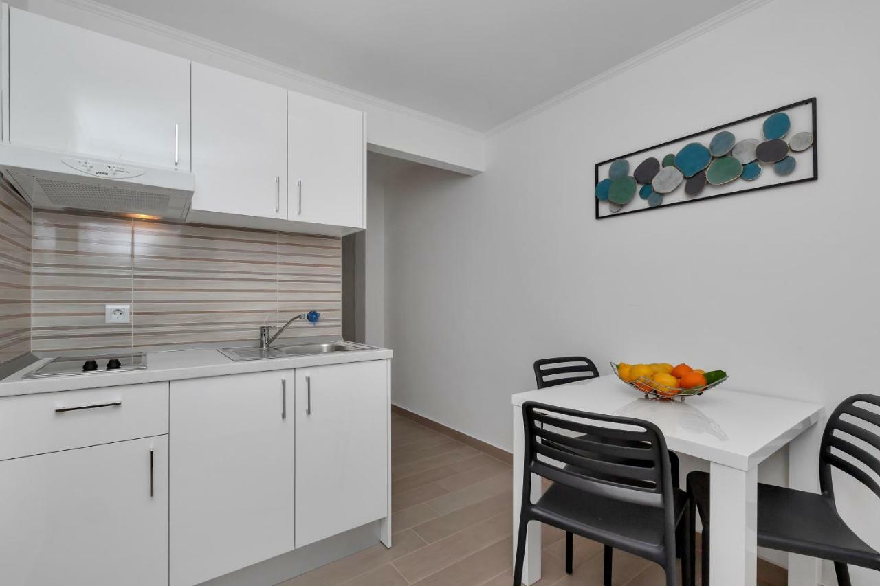 Apartments Ratko Tučepi Exterior foto